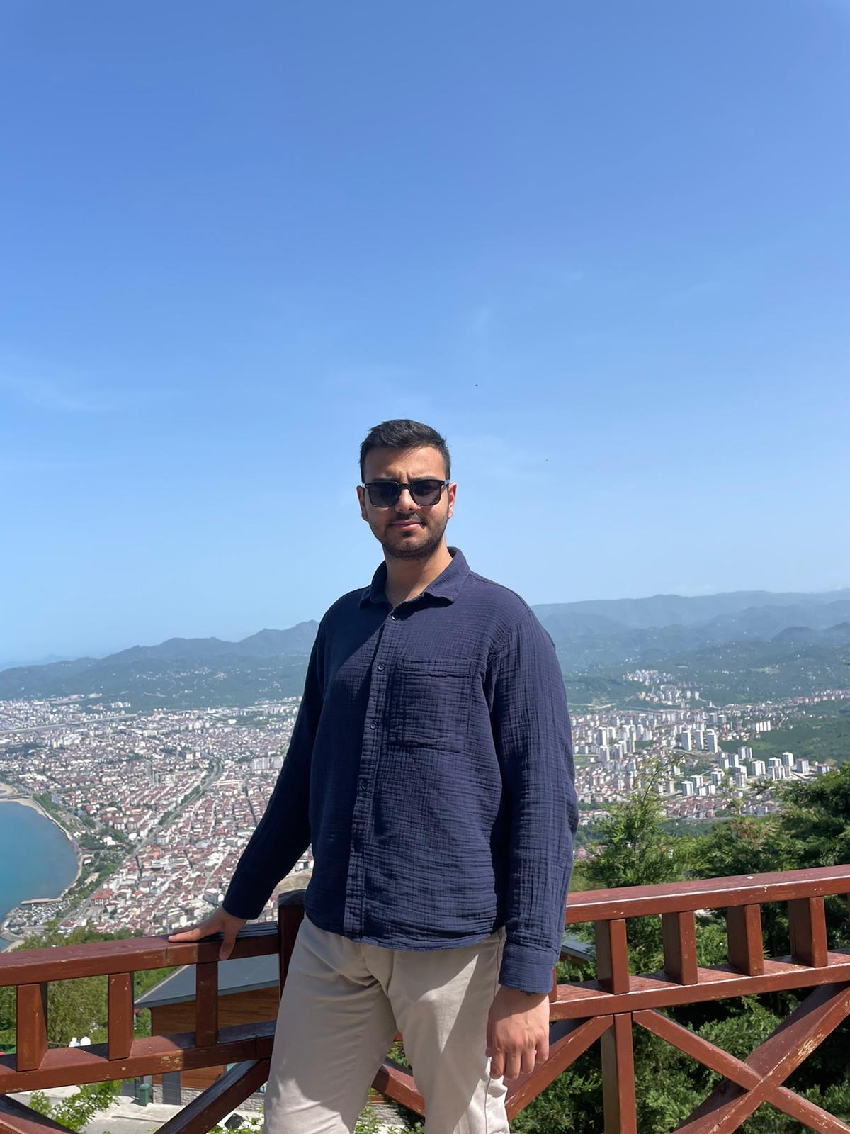 Muhammed Ali Ö. - KTÜ Matematik Öğretmenliği - Dijital Mentör Başarı Hikayesi